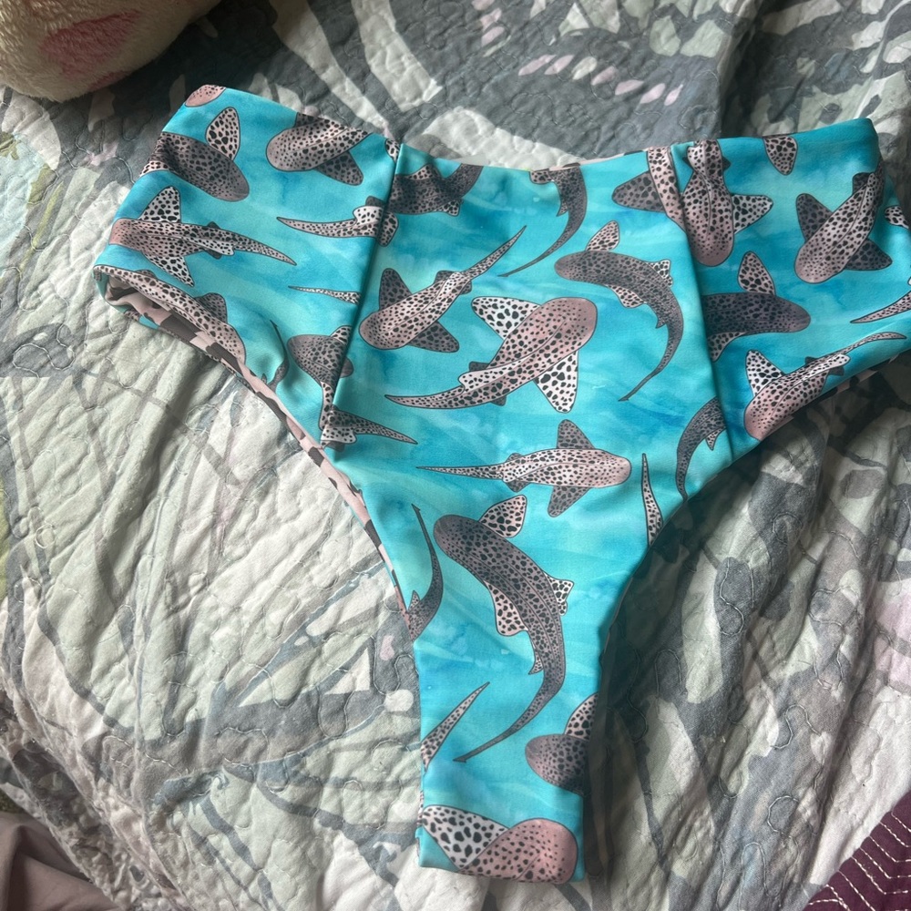 Size small